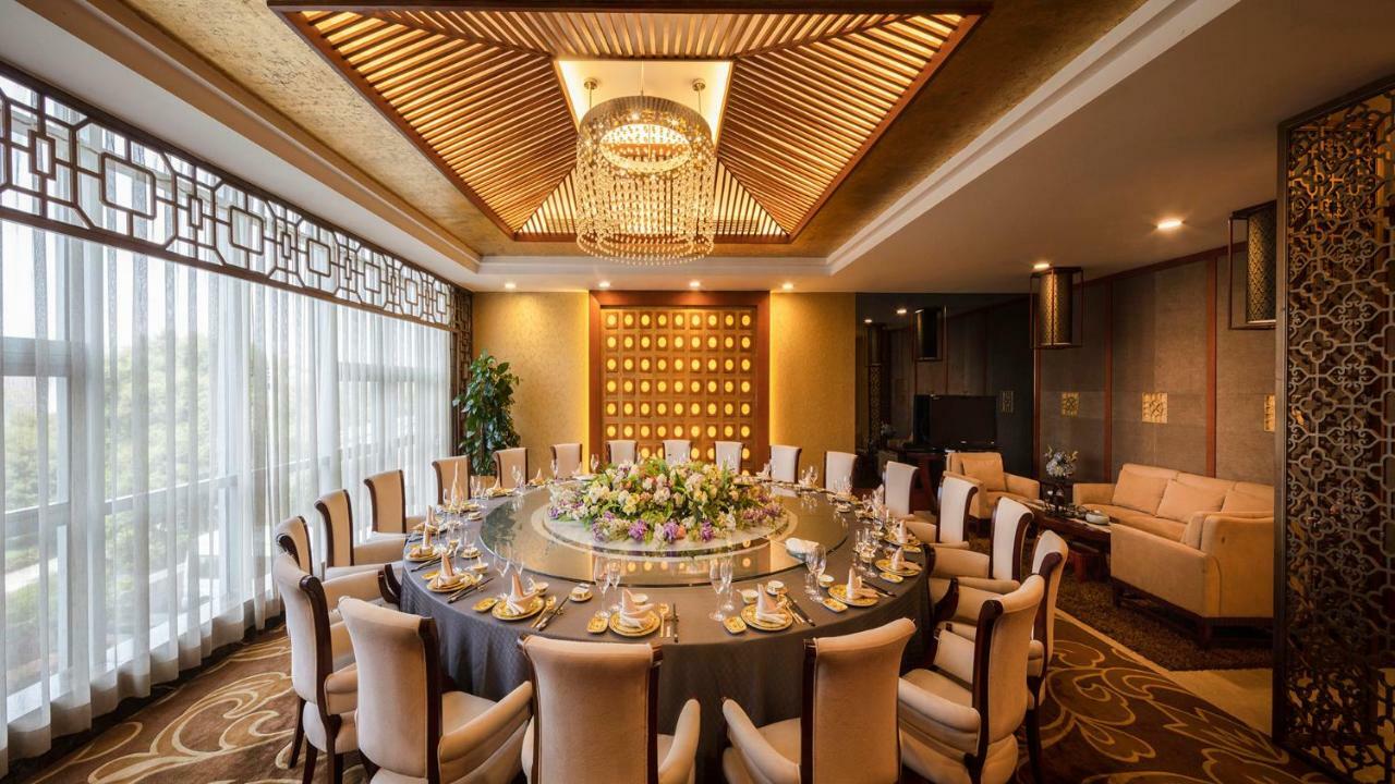 Grand Metropark Hotel Chongqing Exterior photo